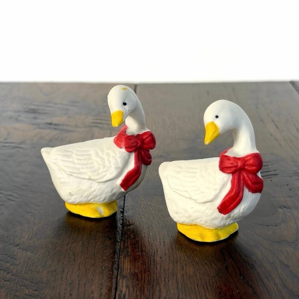 Vintage Ceramic Geese Figurines Set of 2, Hand Painted Goose with Red Bow